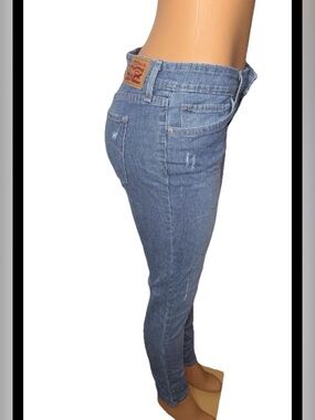 Levi's Blue Corduroy Skinny Jeans - Women's